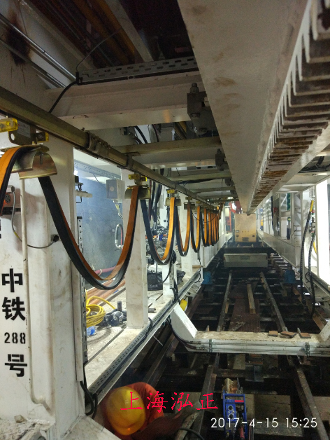 重工業(yè)機(jī)器配套拖令電纜系統(tǒng)